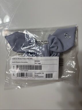 ALO Yoga Airlift Rhythm Scrunchie - Winter Frost